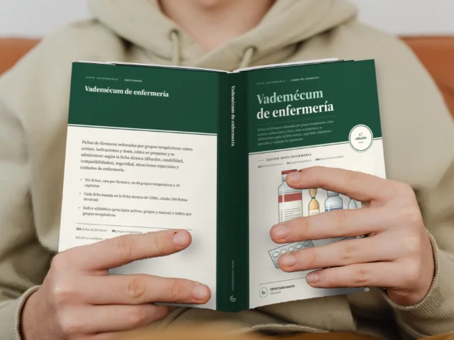Vademécum de enfermería, versión impresa: tapa blanda